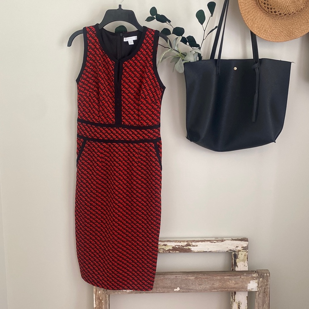 Size XS Professional dress with pockets and zipper closure •NEW YORK & COMPANY•